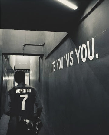 It's You vs You – Ronaldo Fußball-Poster