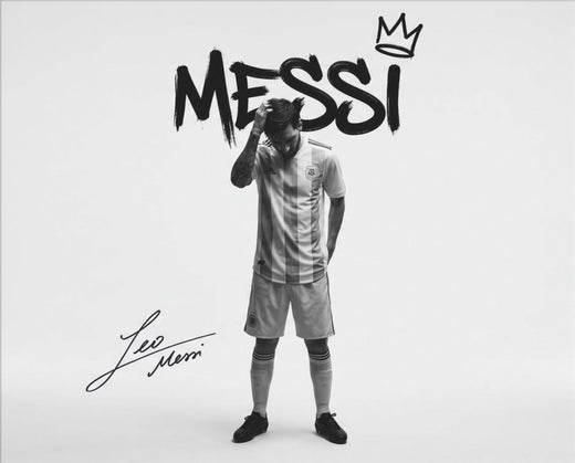 Messi – Portrait-Poster in Schwarz-Weiß